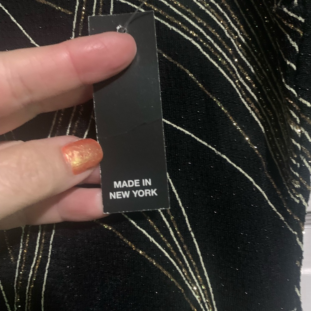 Snap Black Fabric with Gold Accents